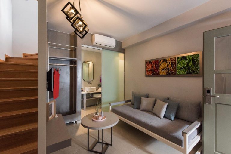 THE 48 SUITES