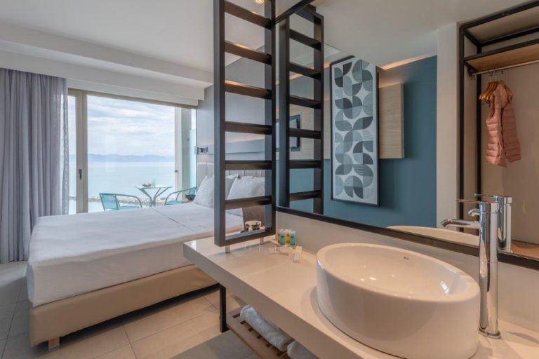 HOTEL AVRA, RAFINA