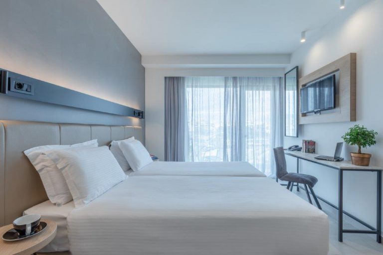 HOTEL AVRA, RAFINA