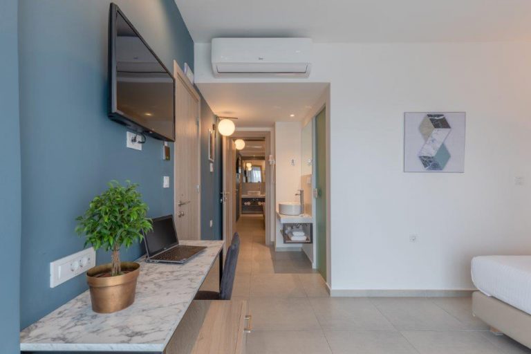 HOTEL AVRA, RAFINA