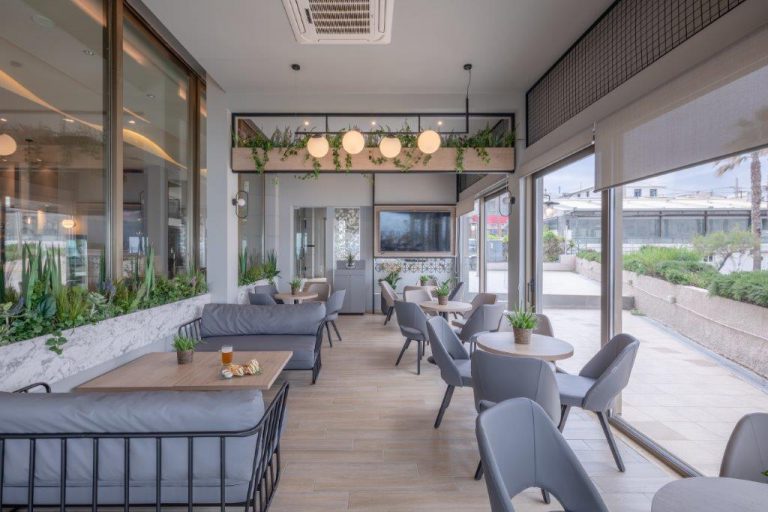 HOTEL AVRA, RAFINA